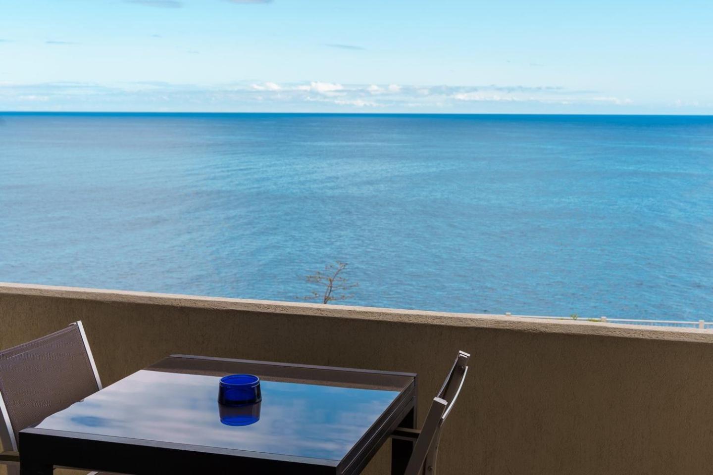 Sunny Getaway In * Funchal (Madeira)