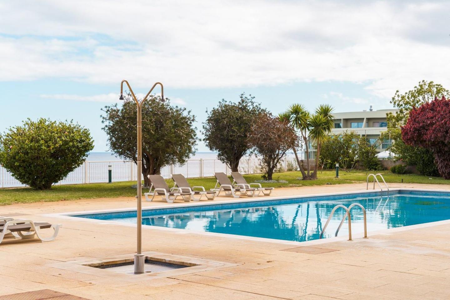 Sunny Getaway In * Funchal (Madeira)